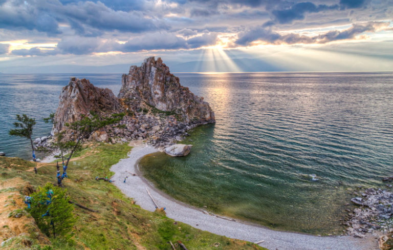 Фото байкала со спутника